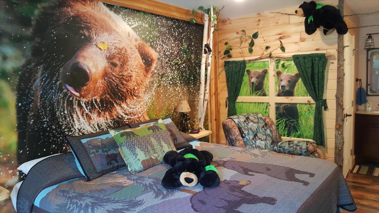 Bear Cove Inn Saint-Ignace Extérieur photo