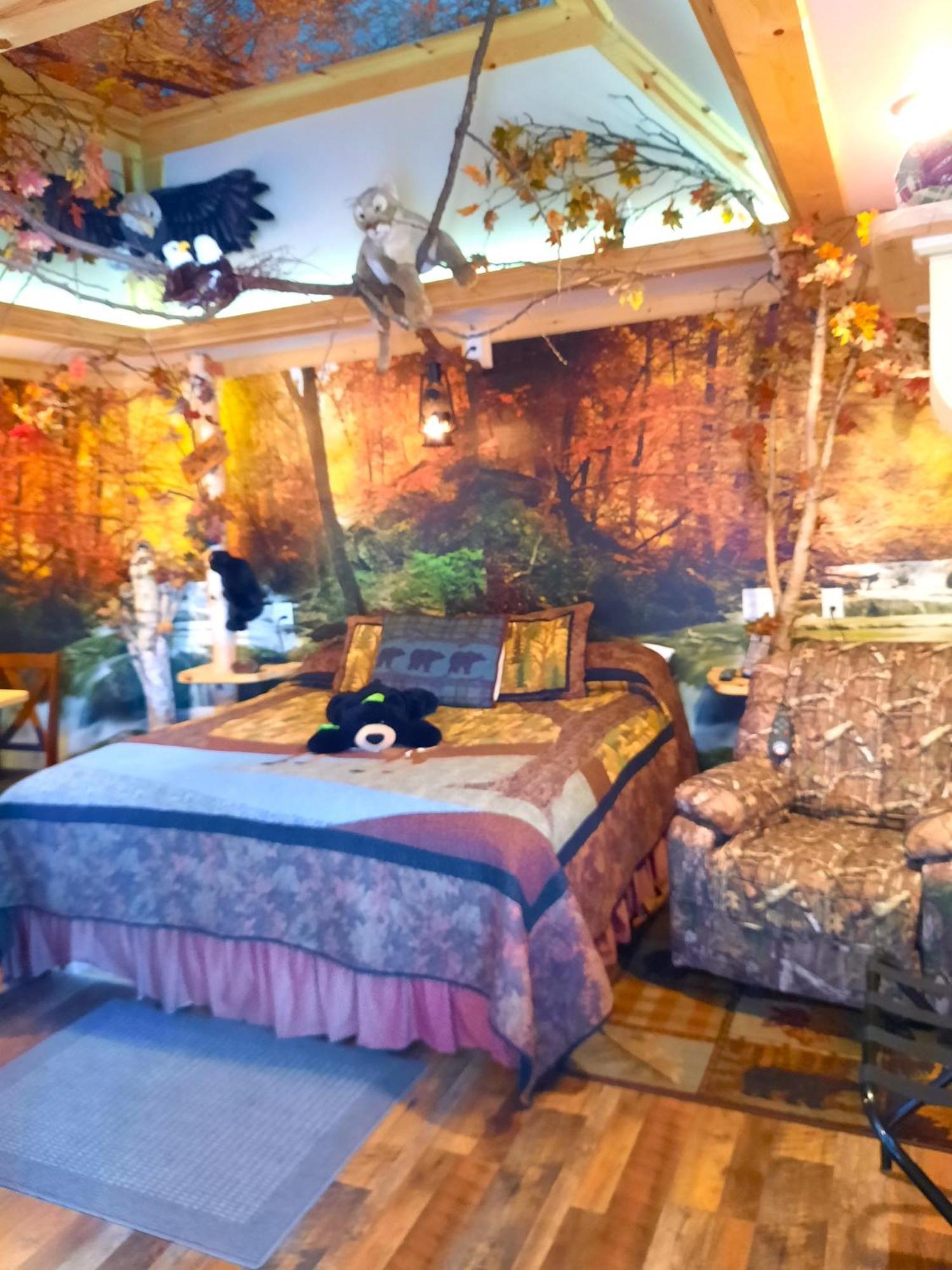 Bear Cove Inn Saint-Ignace Extérieur photo
