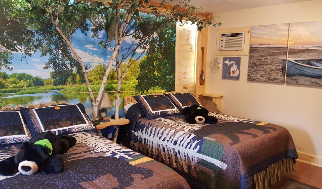 Bear Cove Inn Saint-Ignace Extérieur photo